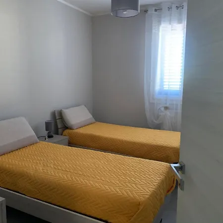 House231 Apartament *